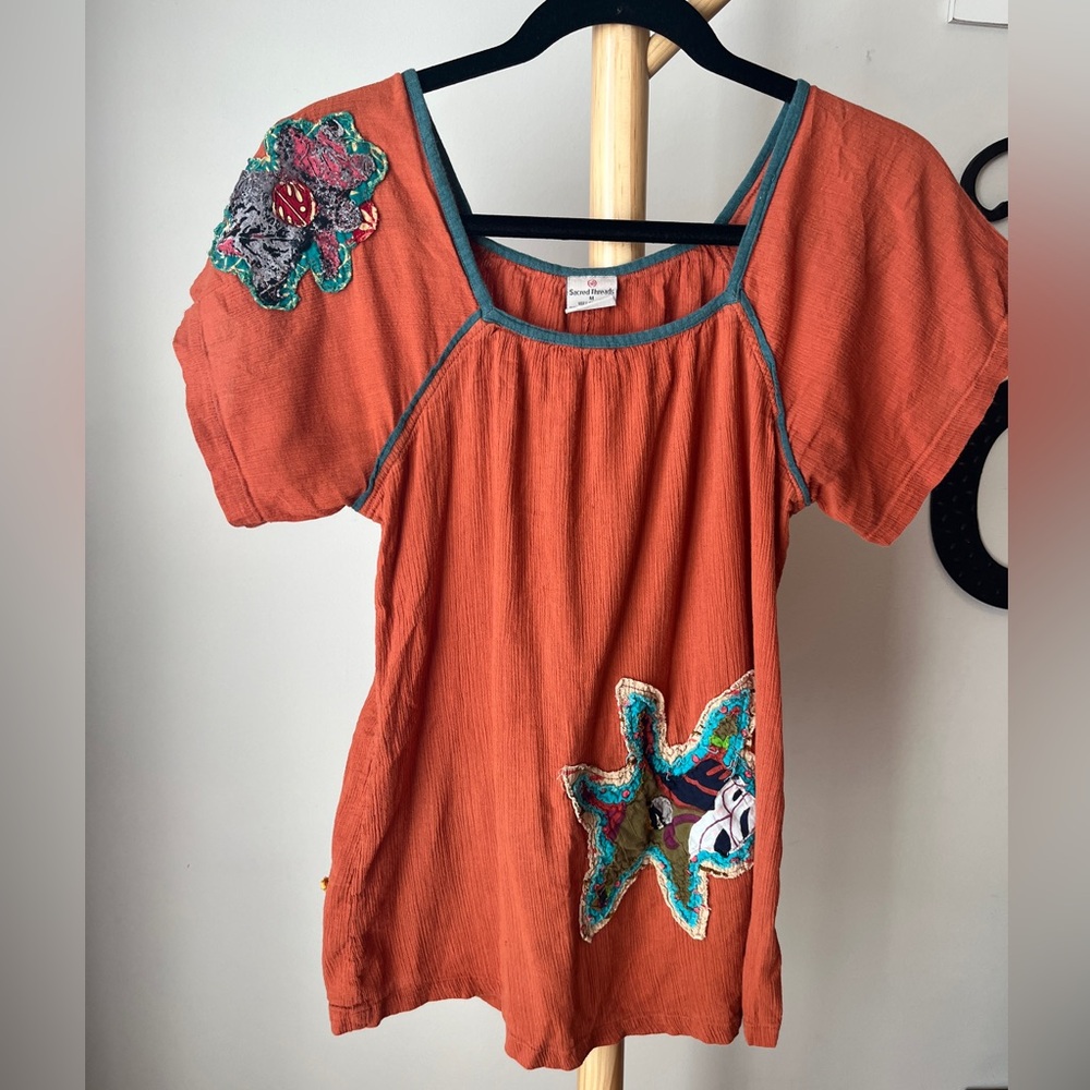 Sacred Threads Short Sleeve Patchworktop Embroide… - image 1